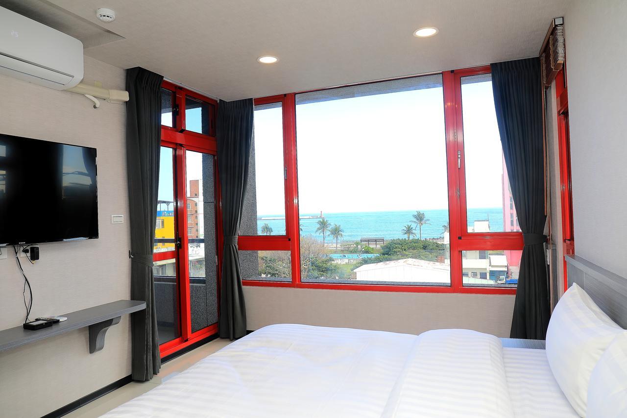 花蓮亮君經典民宿1館加2館民宿-東大門夜市-電梯包棟bright King Homestay Hualien Buitenkant foto